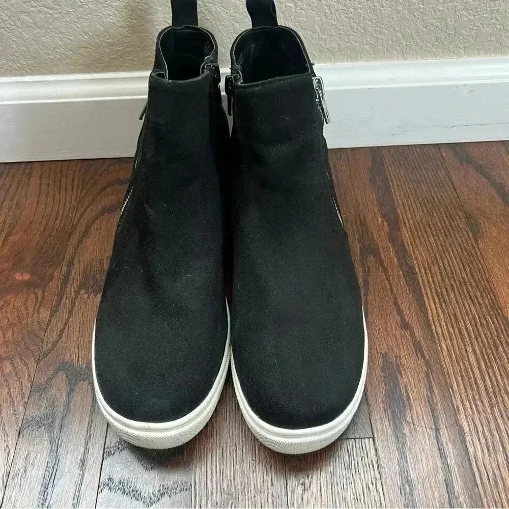 Madden Girl Steve Madden Piperr Wedgie Sneaker Bootie Black Size 10 Side Zip $95